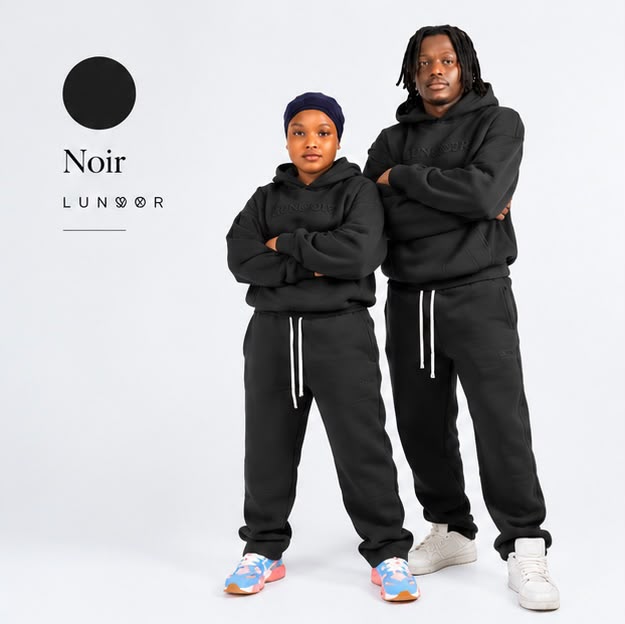 Ensemble de survêtement Lunøør noir, porté par elle et lui